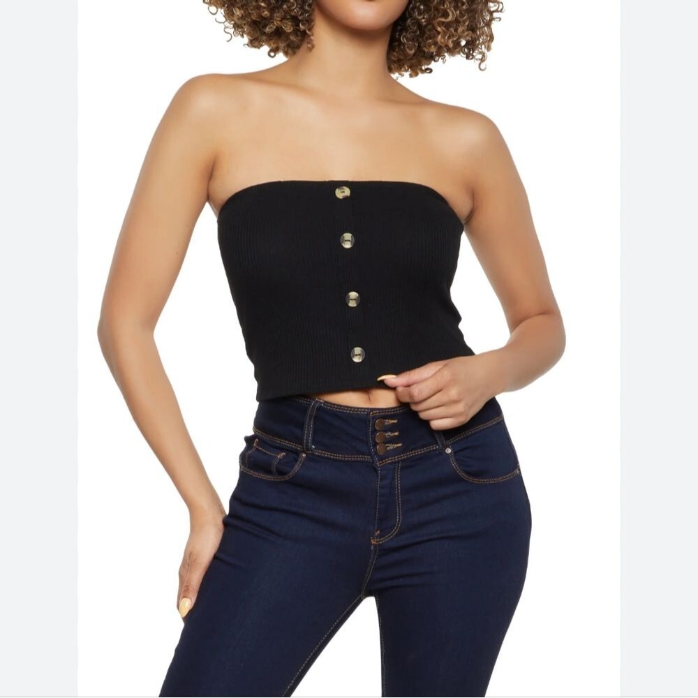 SweatyRocks black ribbed tube top, cotton blend, four buttons, size small